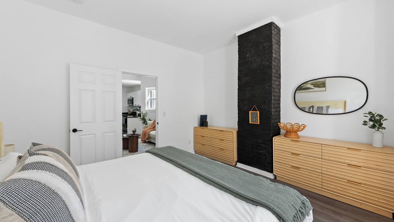 Photo of Bedroom in Communipaw
