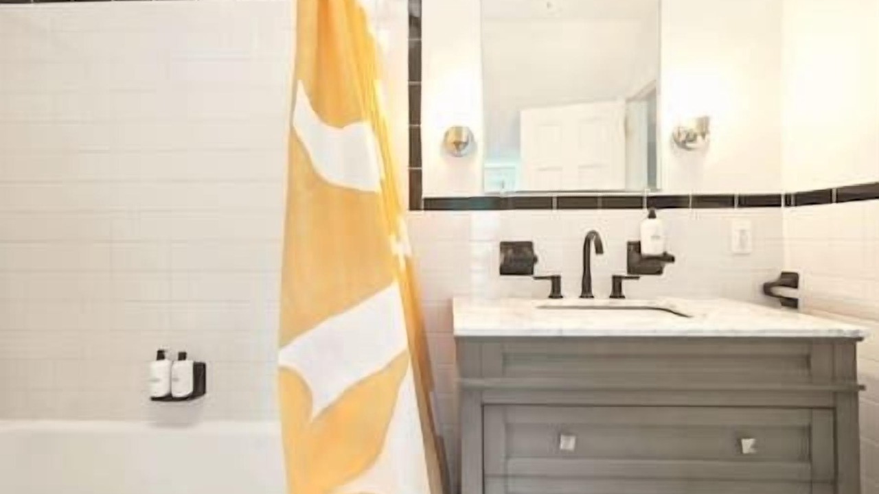 Photo of Bathroom in Walton Park