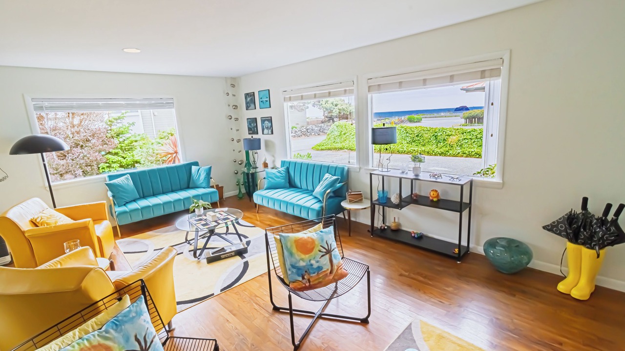 Photo of Livingroom in Crescent City North