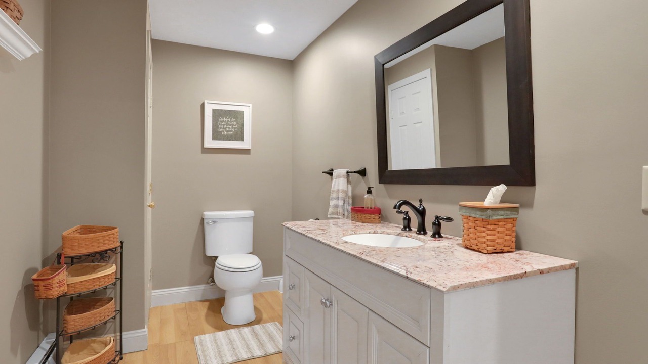 Photo of Bathroom in Middle Hope