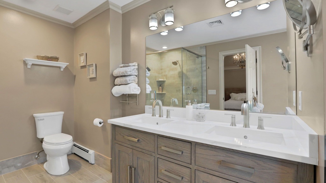 Photo of Bathroom in Middle Hope