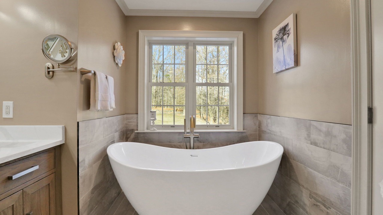 Photo of Bathroom in Middle Hope