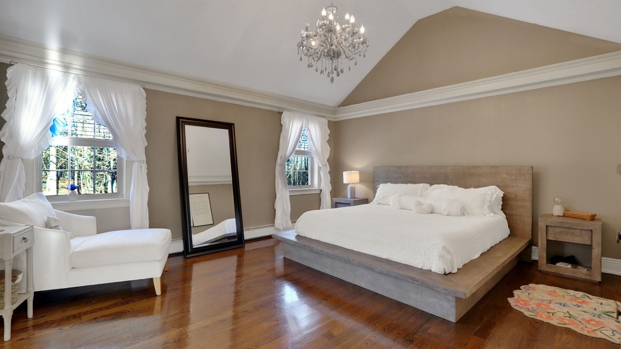 Photo of Bedroom in Middle Hope