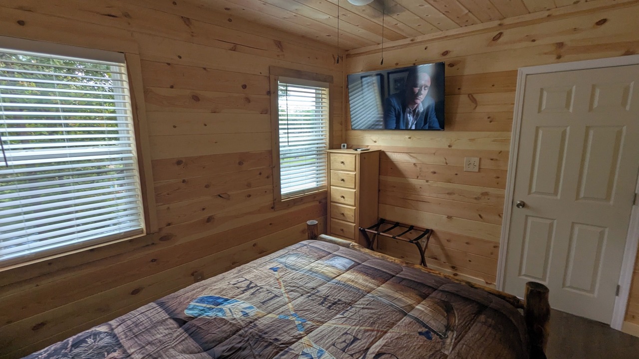 Photo of Bedroom in Titus