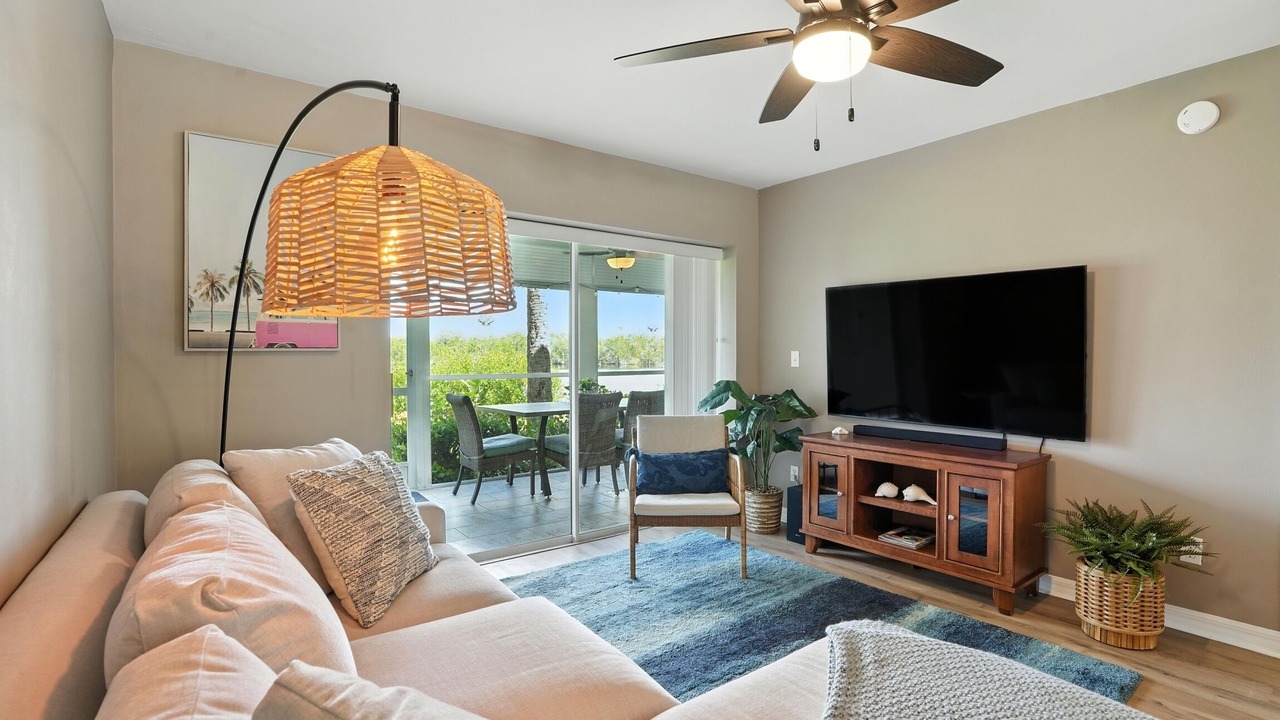 Photo of Livingroom in Hammock Bay