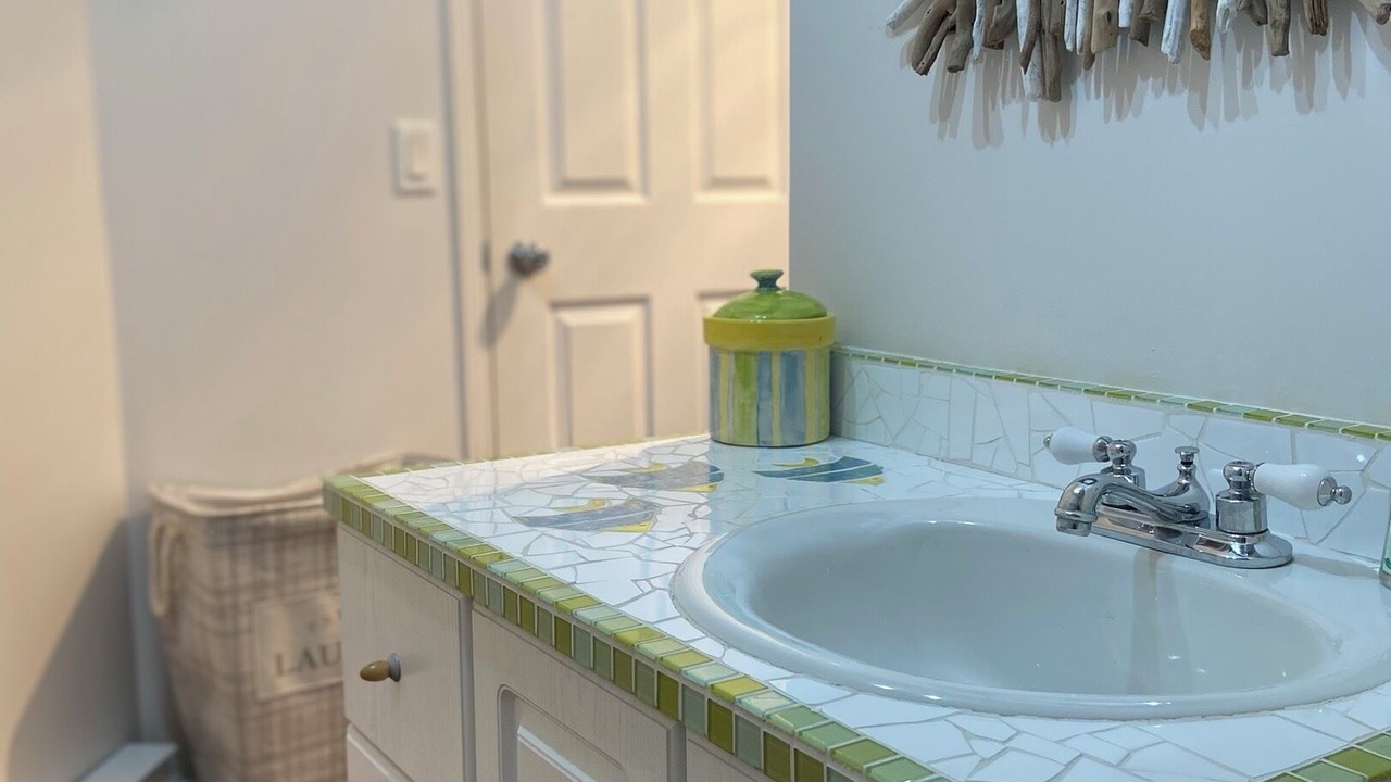 Photo of Bathroom in Breakeyville