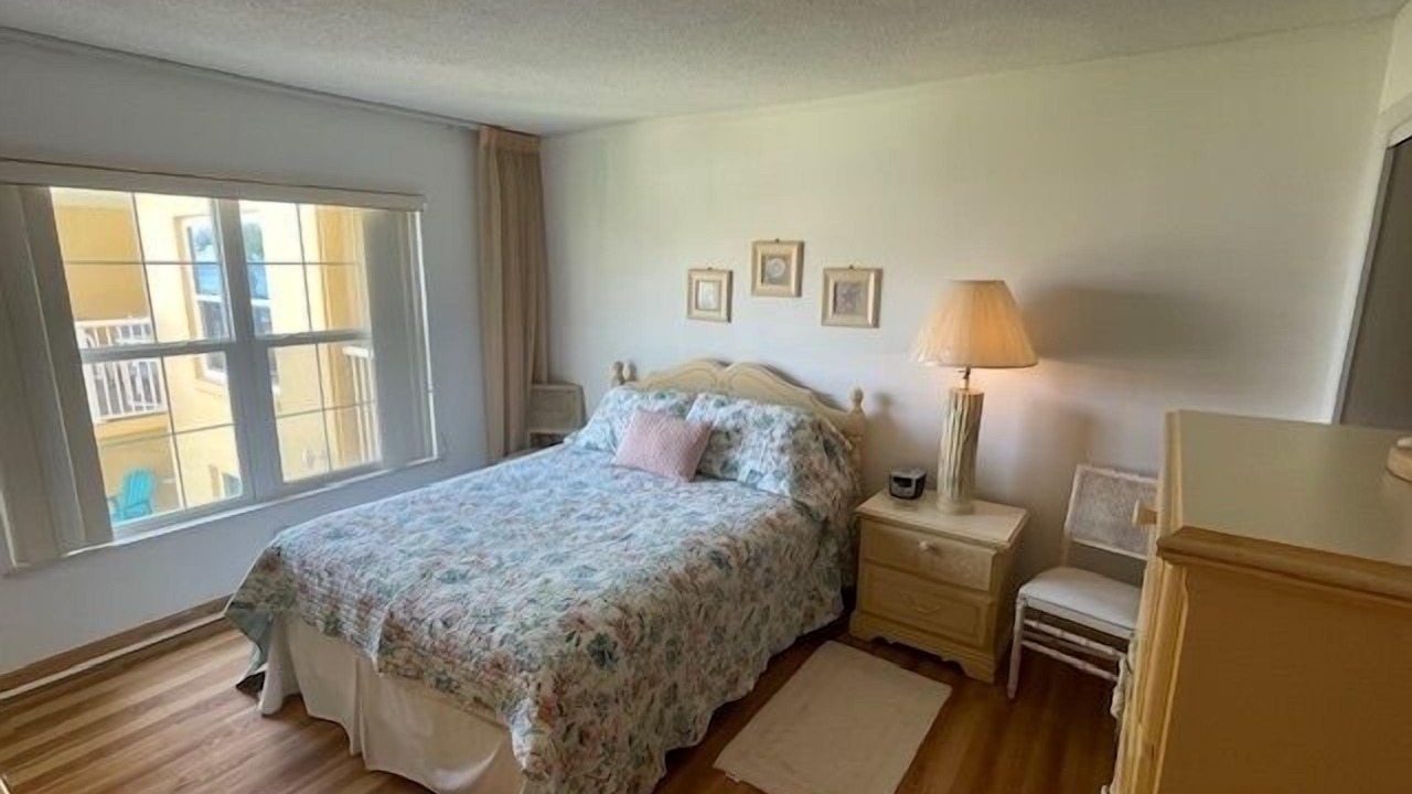 Photo of Bedroom in Point East