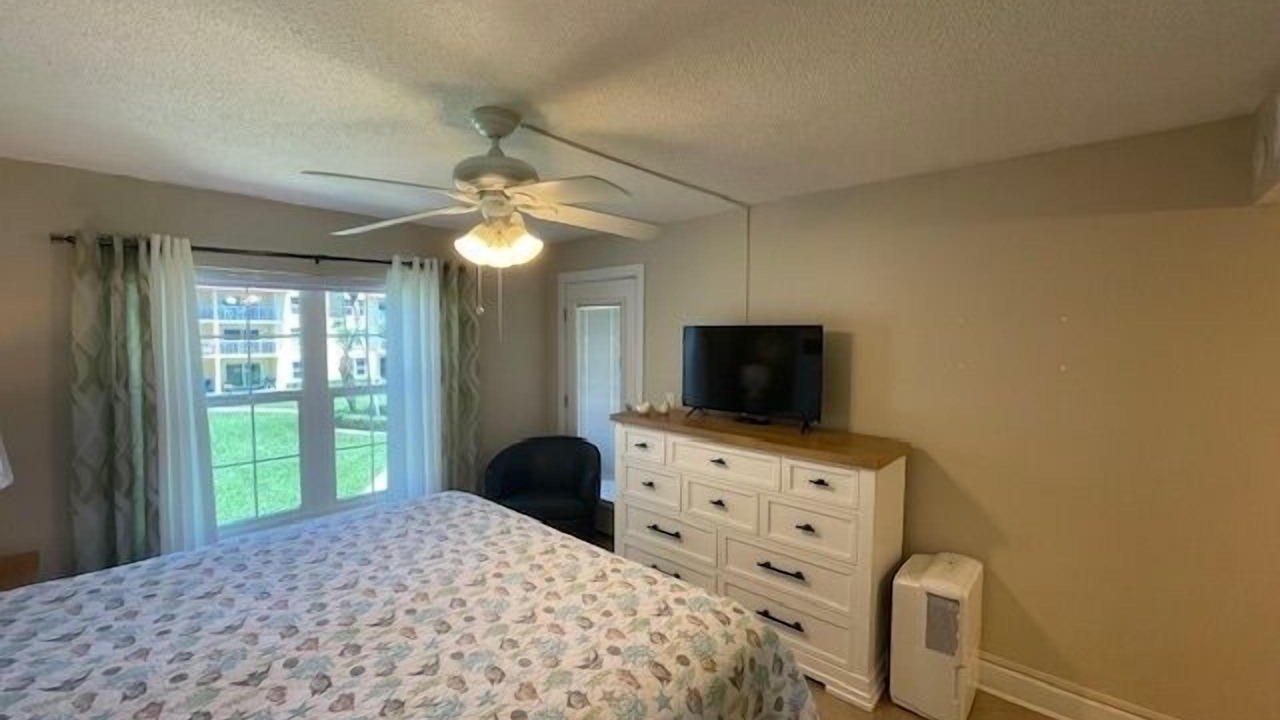 Photo of Bedroom in Point East