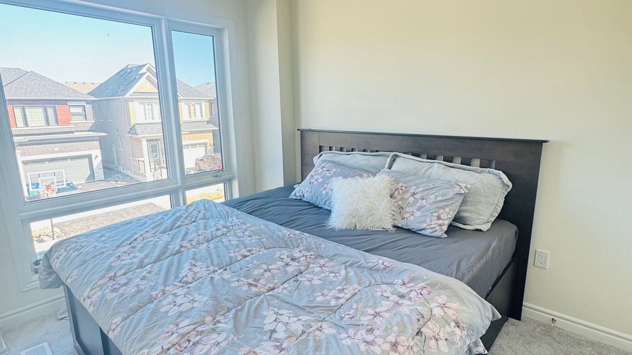 Photo of Bedroom in Erin