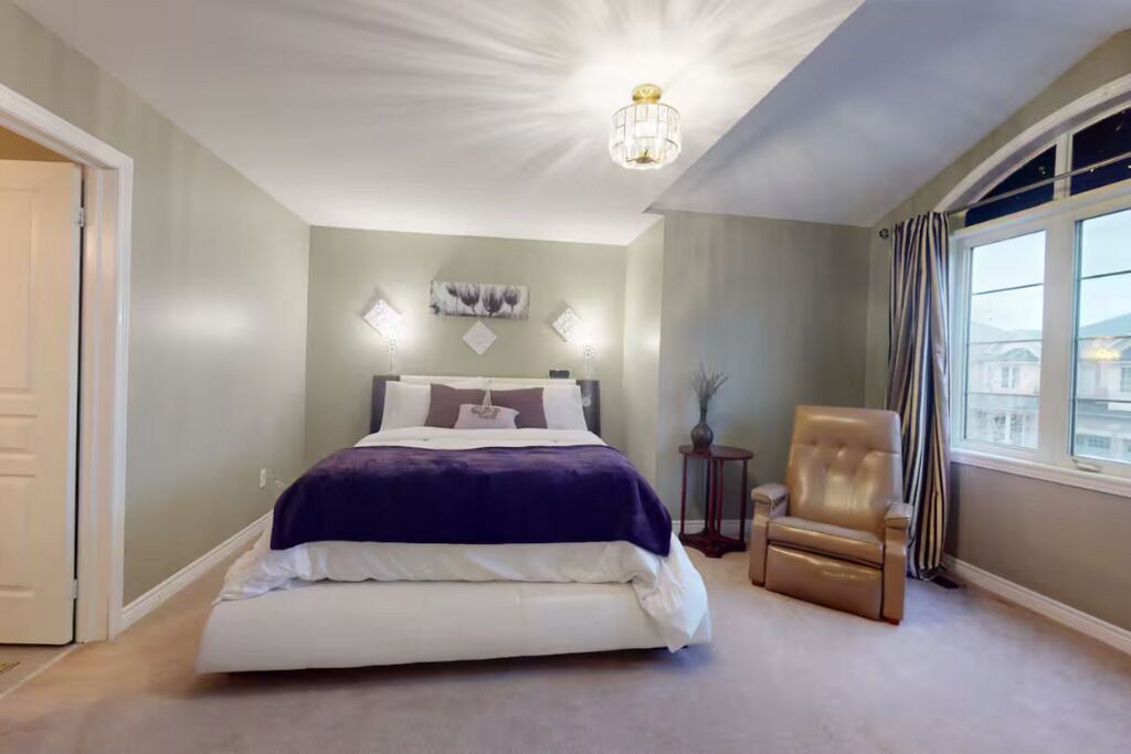 Photo of Bedroom in Oakville