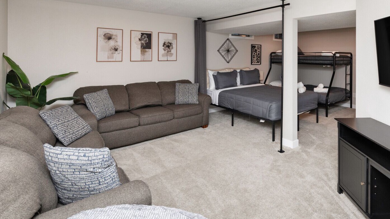 Photo of Bedroom in Clive