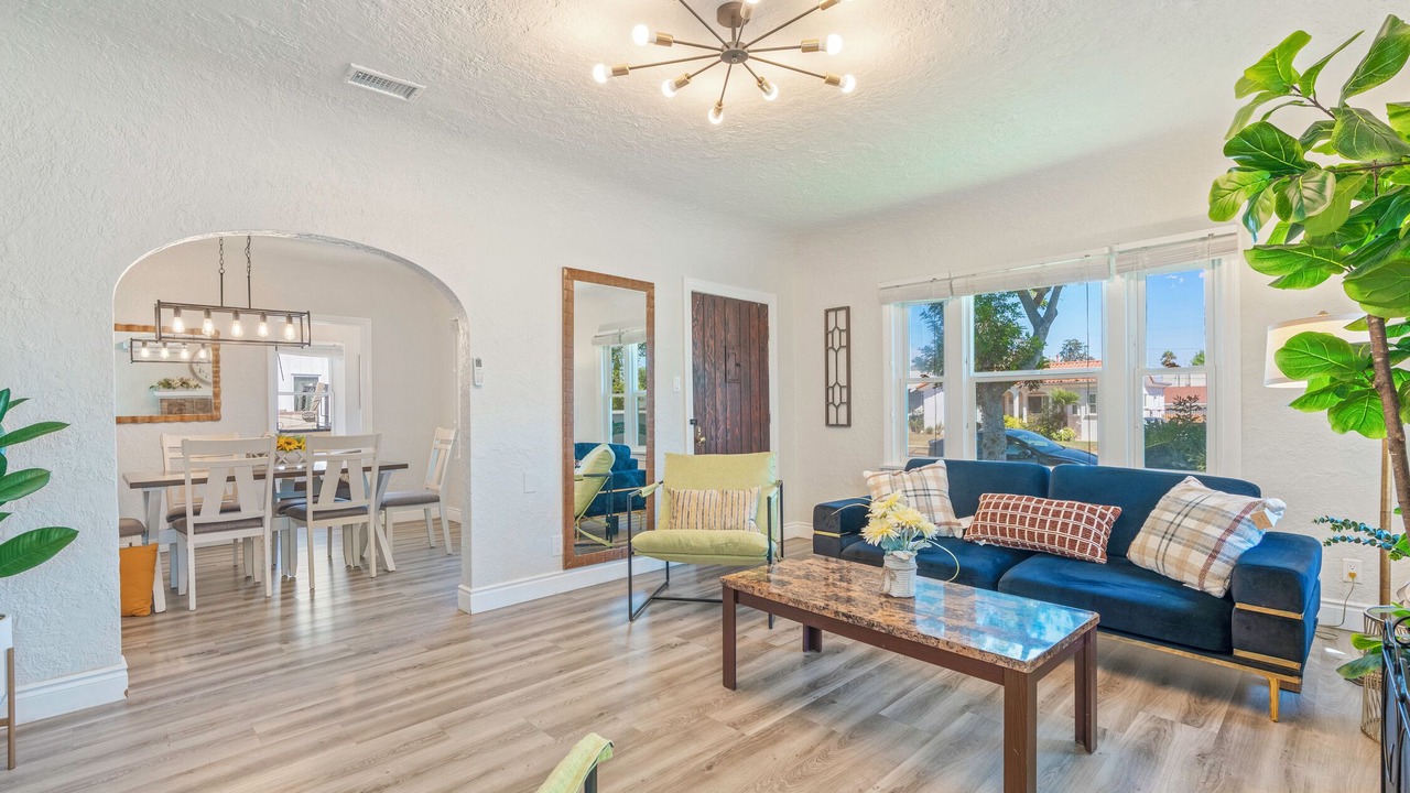Photo of Livingroom in Alhambra