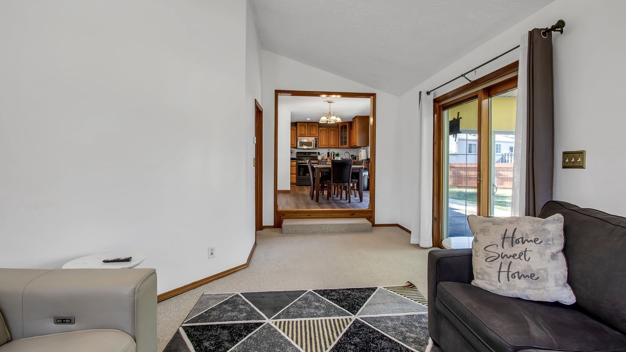 Photo of Livingroom in Athol Springs