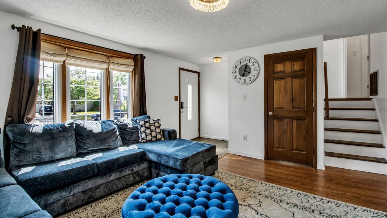Photo of Livingroom in Athol Springs