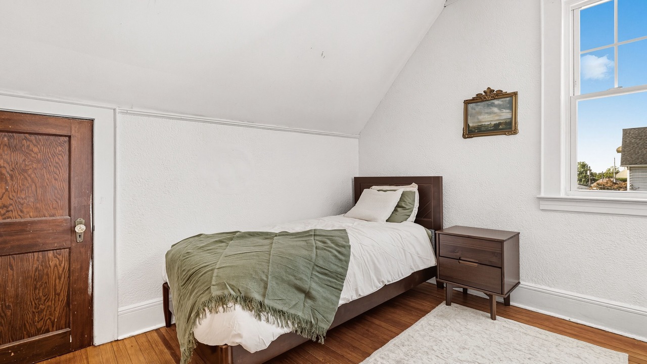 Photo of Bedroom in Bloomfield