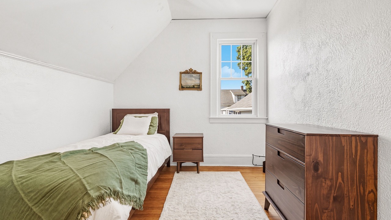 Photo of Bedroom in Bloomfield