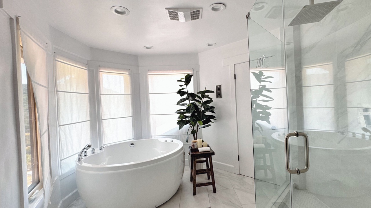 Photo of Bathroom in Thousand Oaks