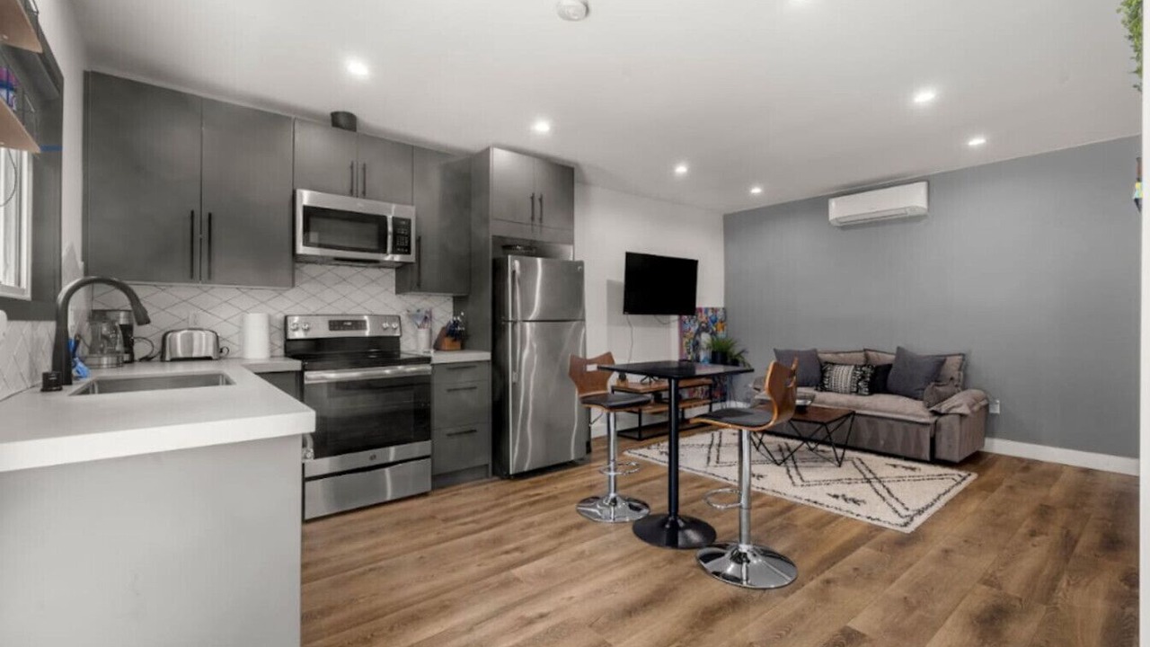 Photo of Kitchen in Woodland Hills