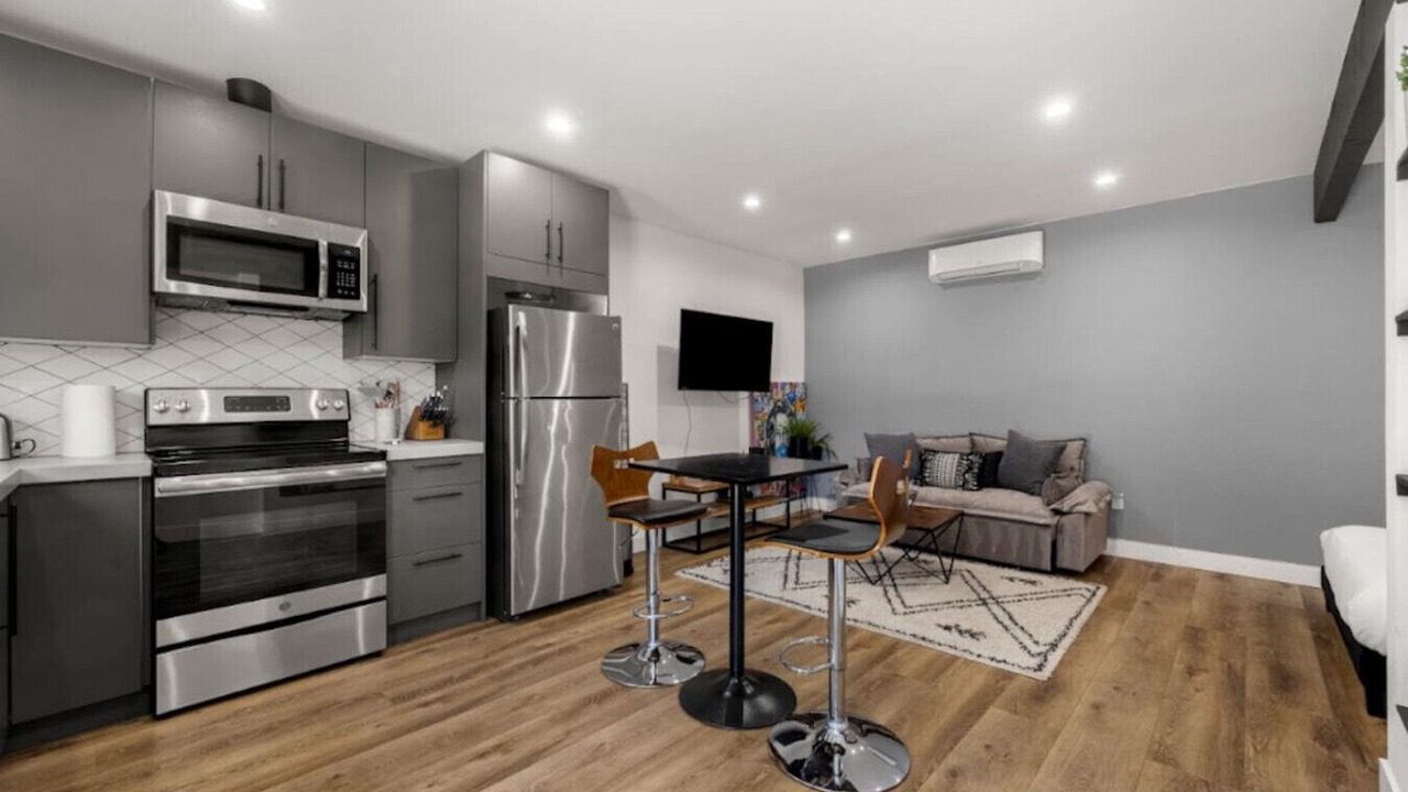 Photo of Kitchen in Woodland Hills