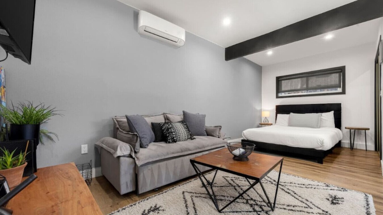 Photo of Bedroom in Woodland Hills