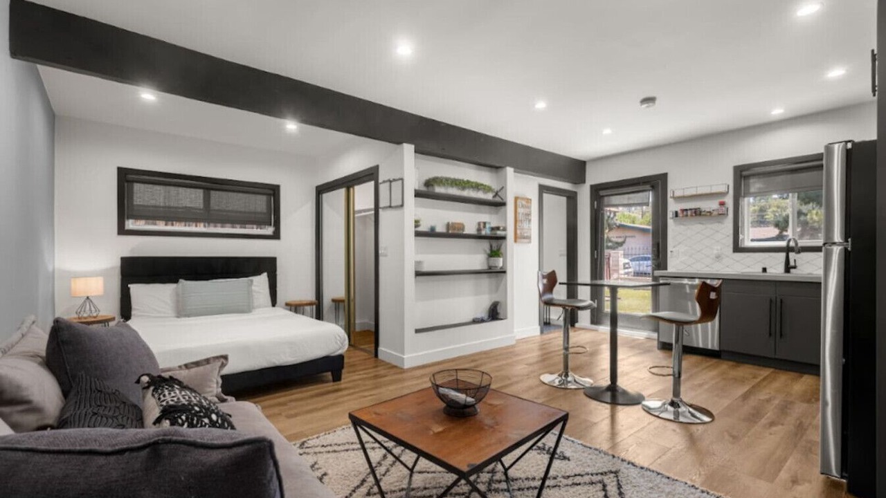 Photo of Bedroom in Woodland Hills