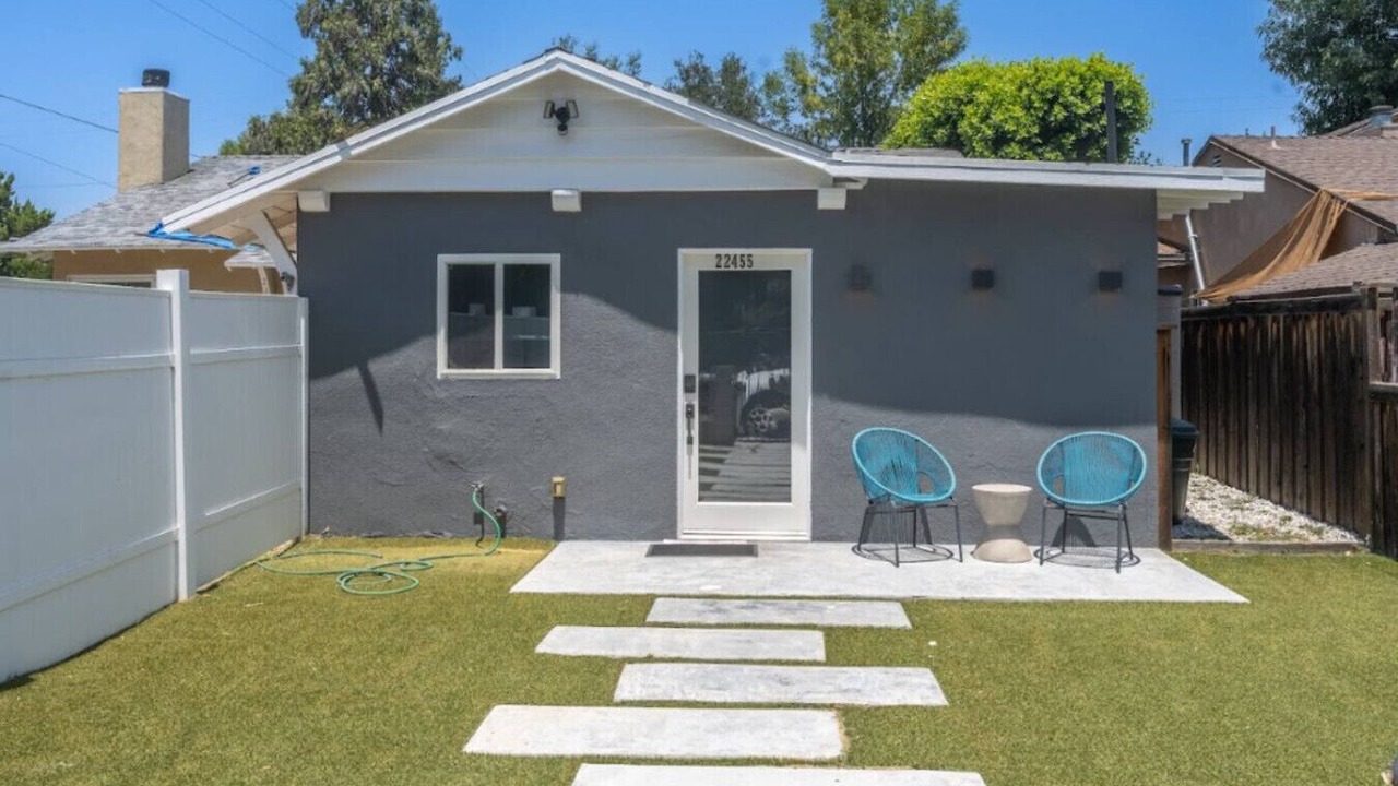 Photo of Outdoor in Woodland Hills