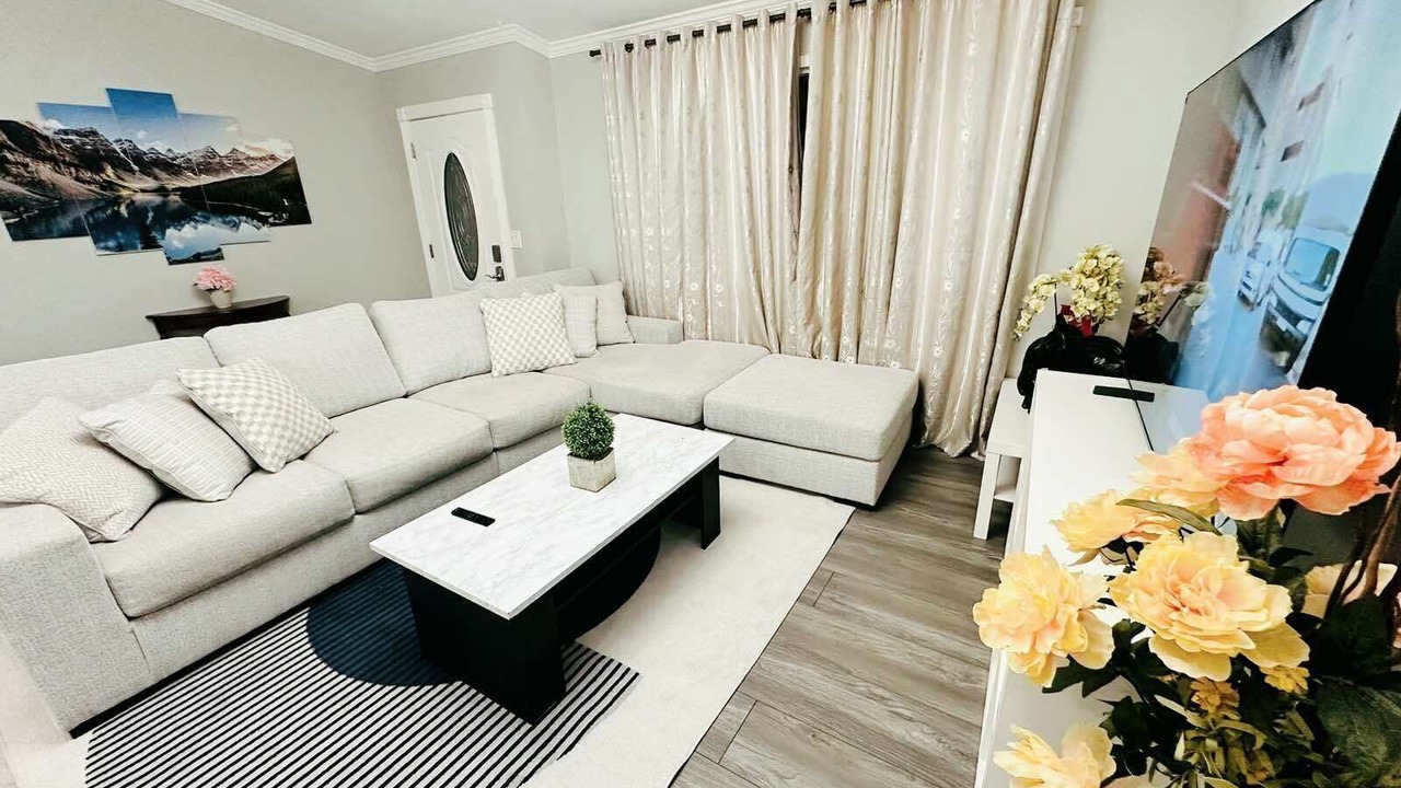 Photo of Livingroom in East San Jose