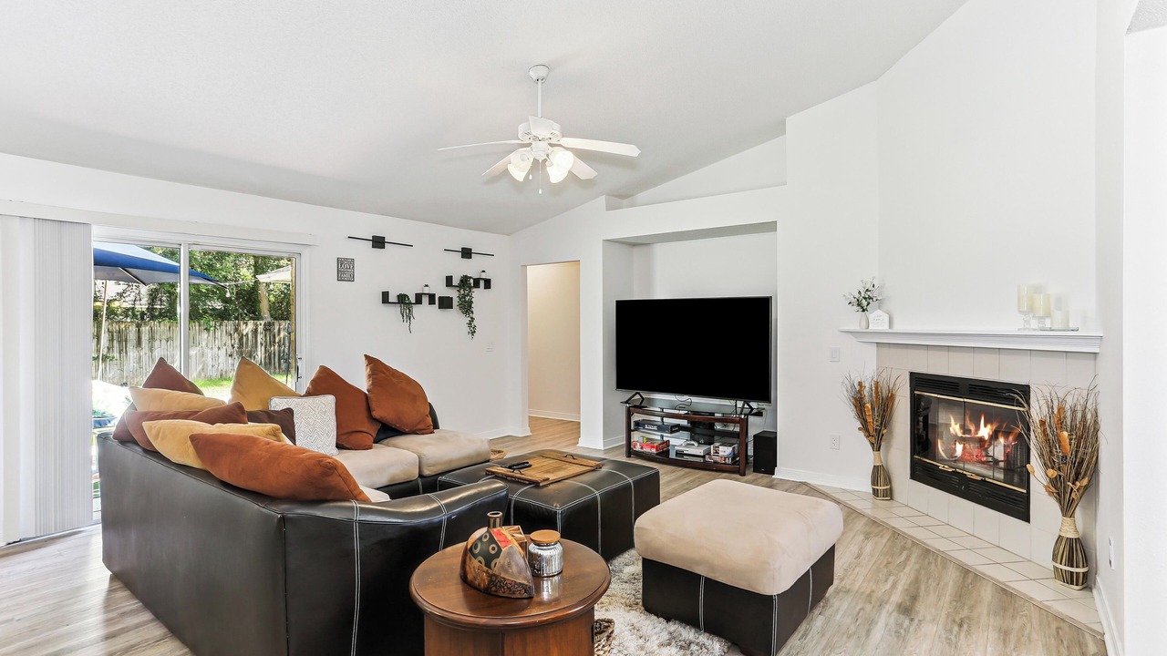 Photo of Livingroom in Florida Panhandle