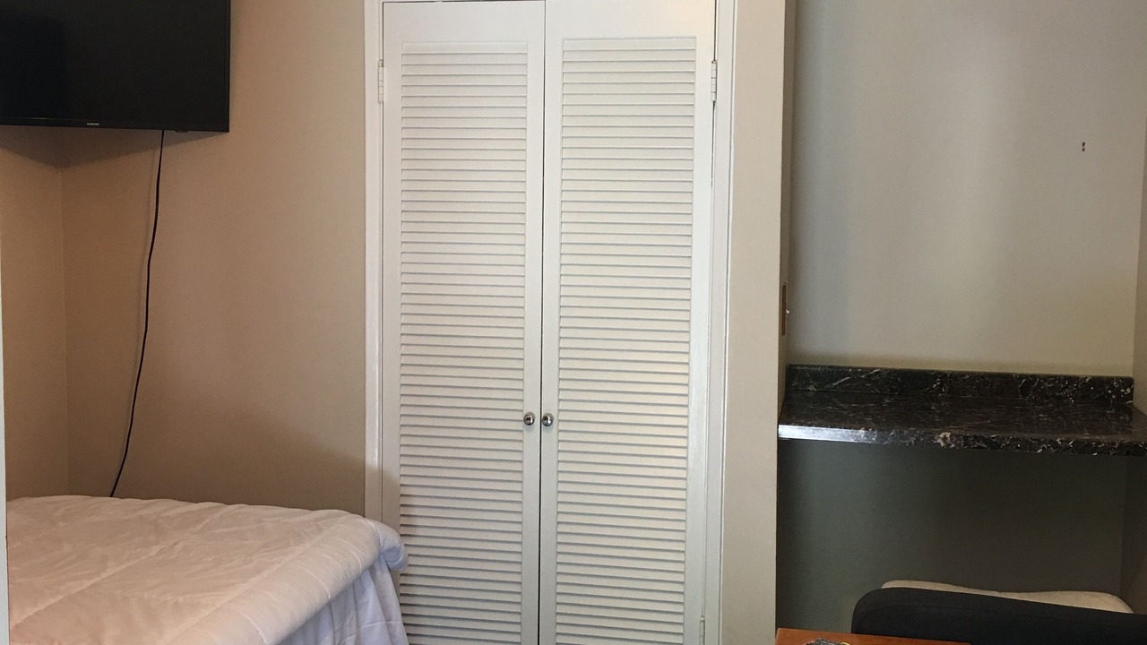 Photo of Bedroom in Woodland Hills