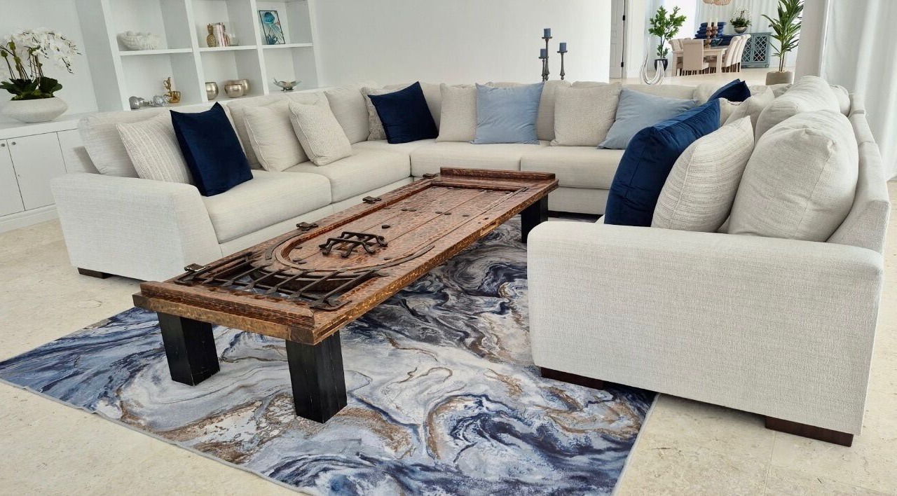 Photo of Livingroom in Lyford Cay