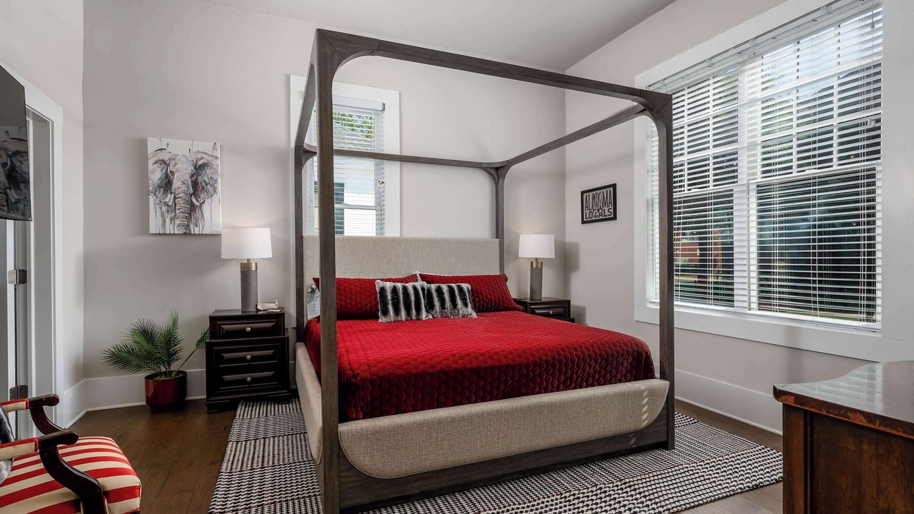 Photo of Bedroom in Druid City
