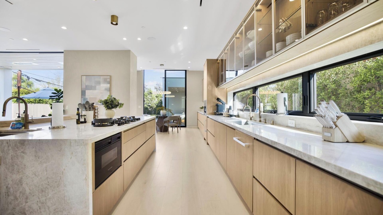 Photo of Kitchen in Encino