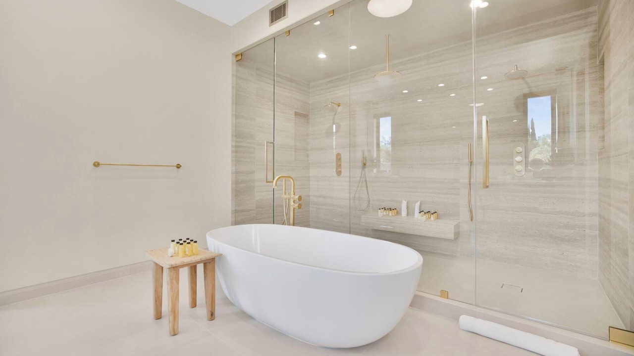 Photo of Bathroom in Encino