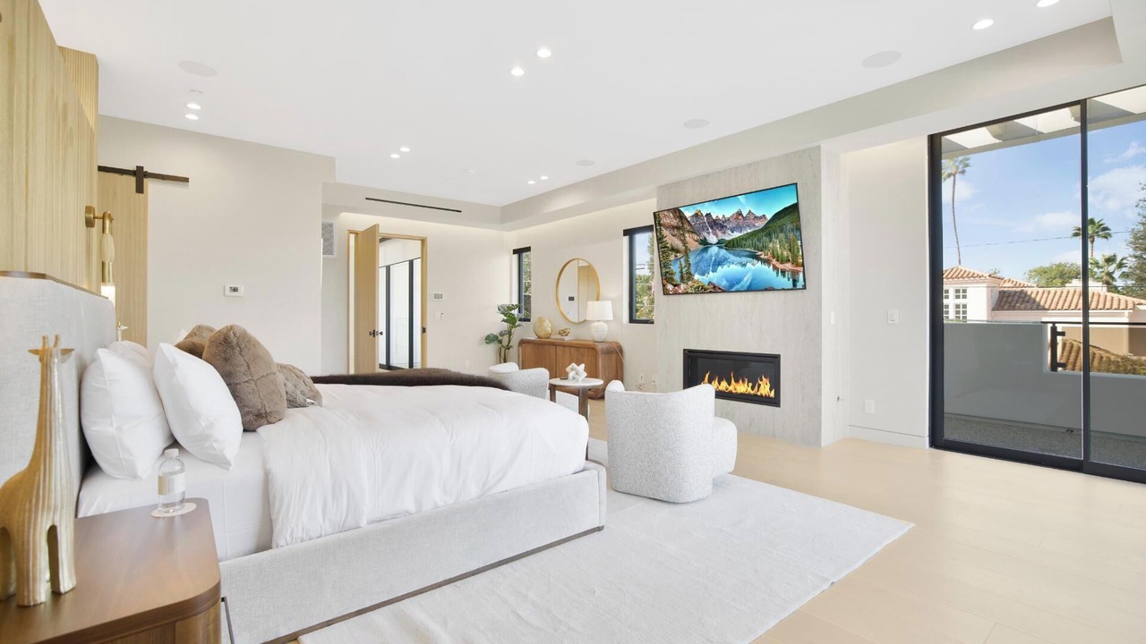 Photo of Bedroom in Encino