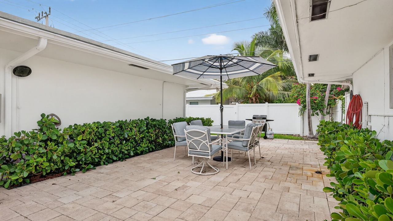 Photo of Outdoor in Lauderdale Beach