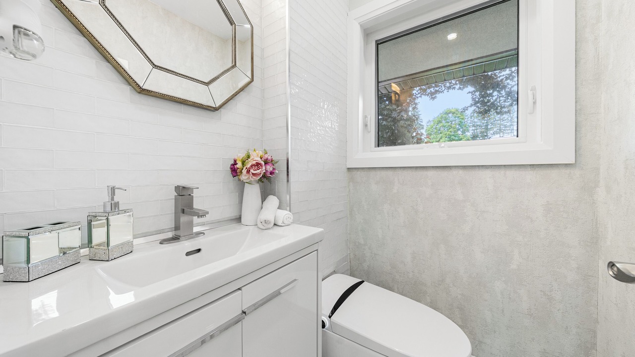 Photo of Bathroom in Newtonbrook
