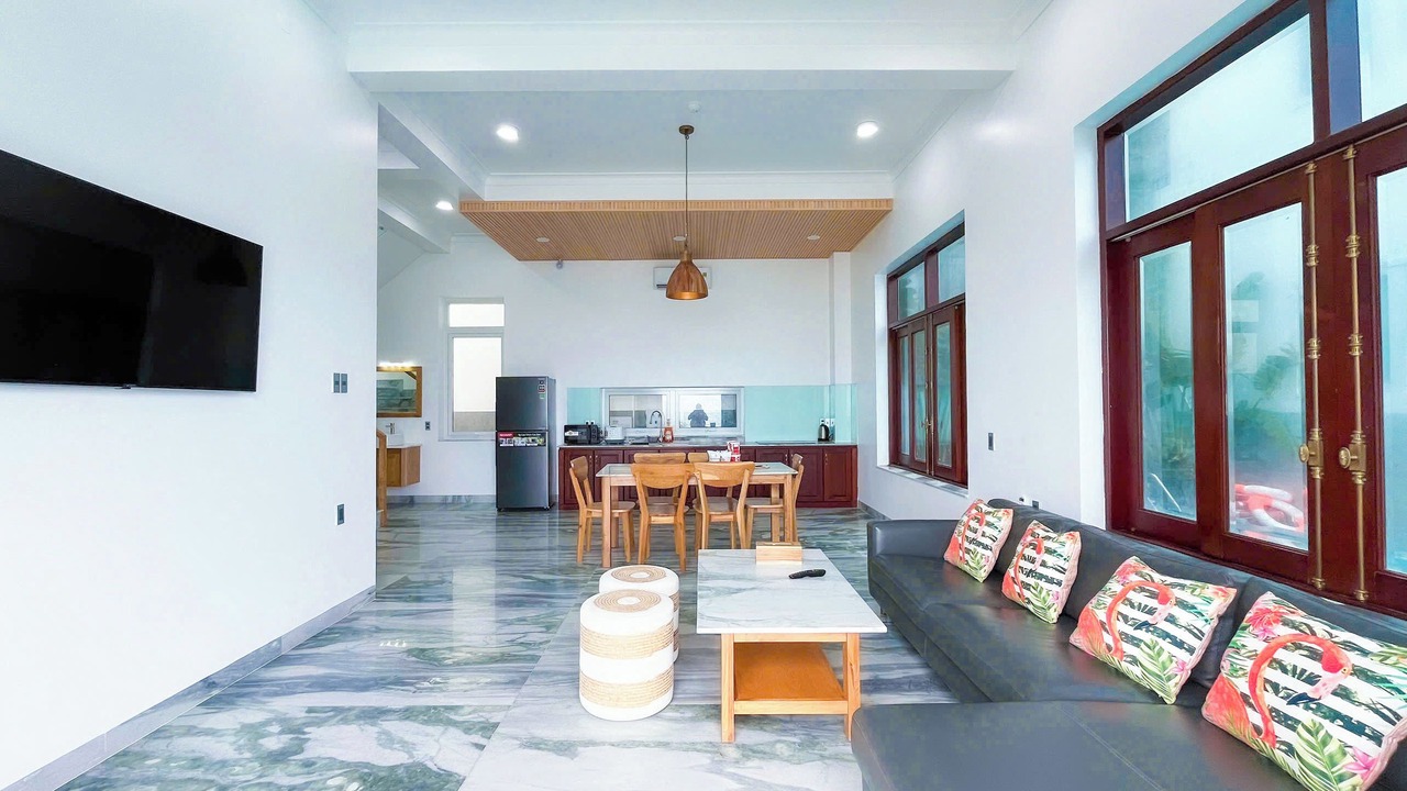 Photo of Livingroom in East Ham Tien Beach