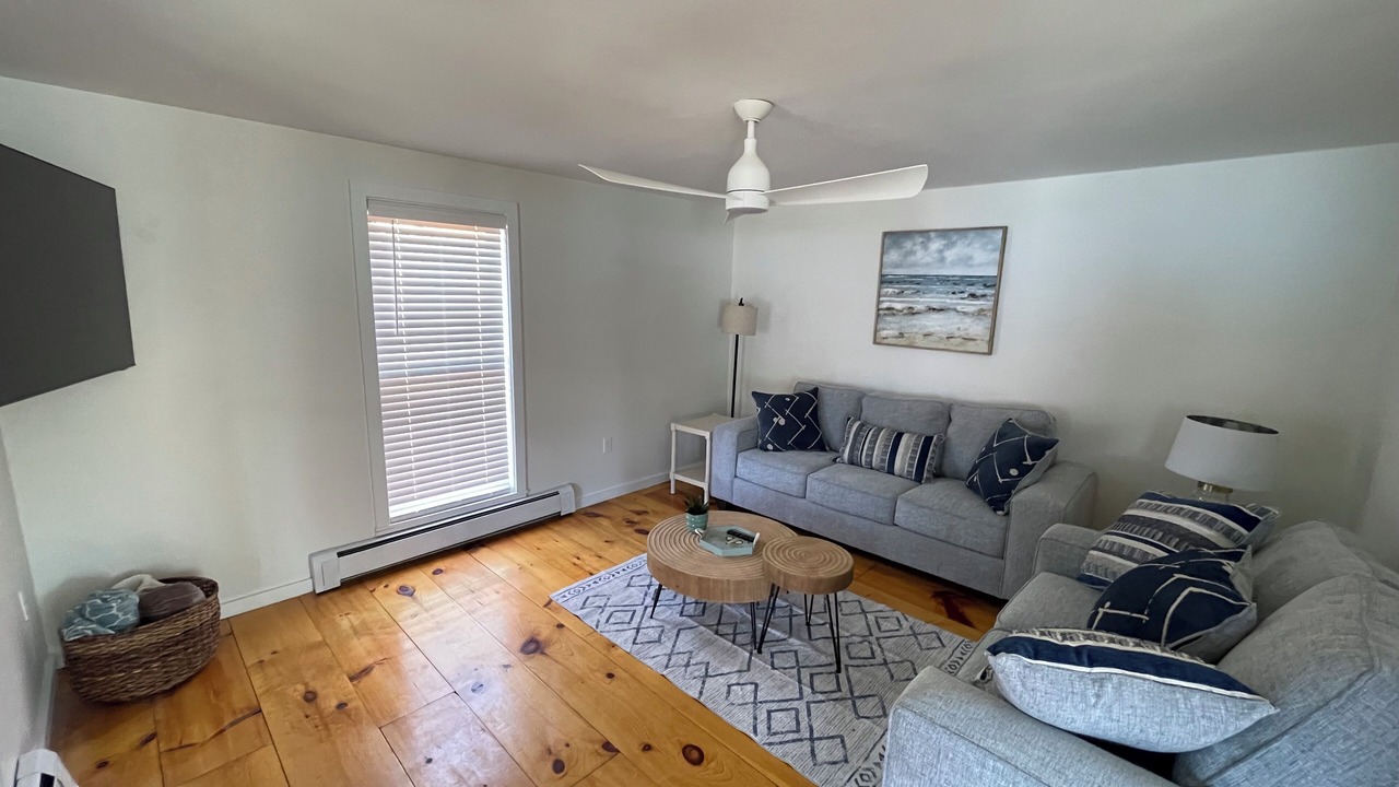 Photo of Livingroom in Middlesex