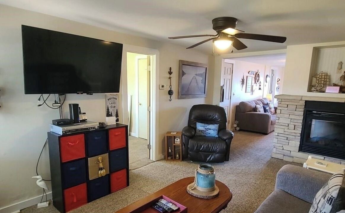Photo of Livingroom in Ashville