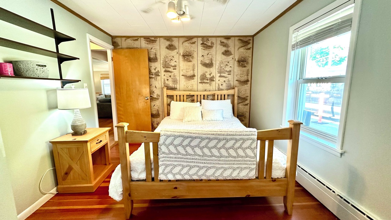 Photo of Bedroom in Conesus