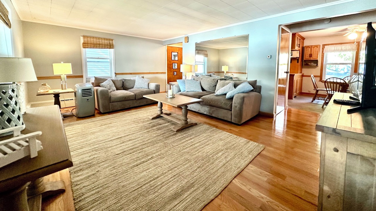 Photo of Livingroom in Conesus