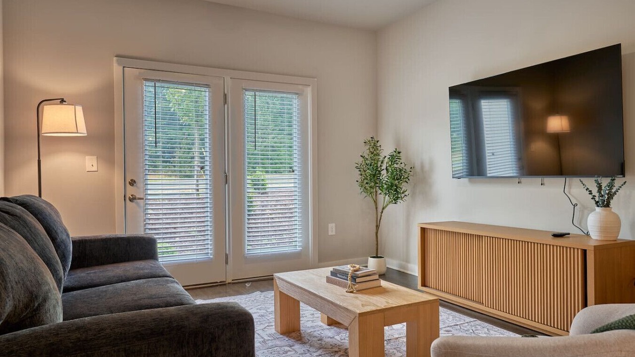 Photo of Livingroom in Clayton