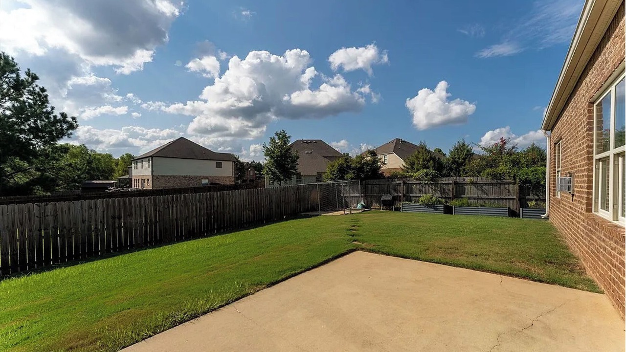 Photo of Outdoor in Coker