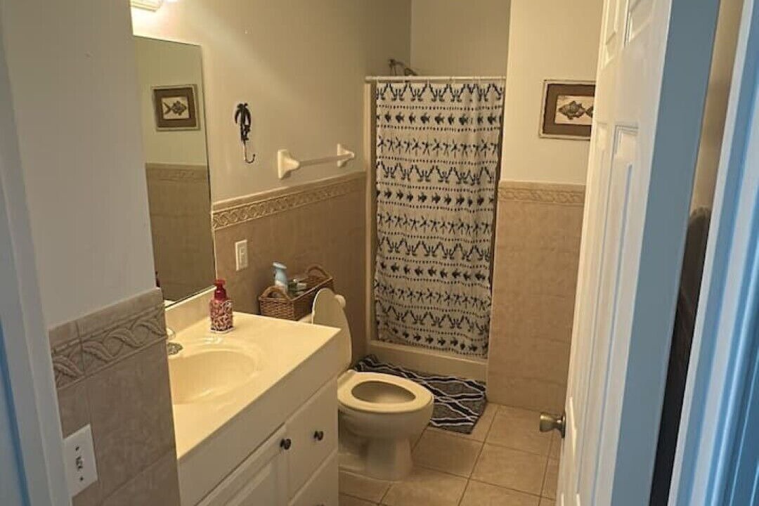 Photo of Bathroom in Alice Town