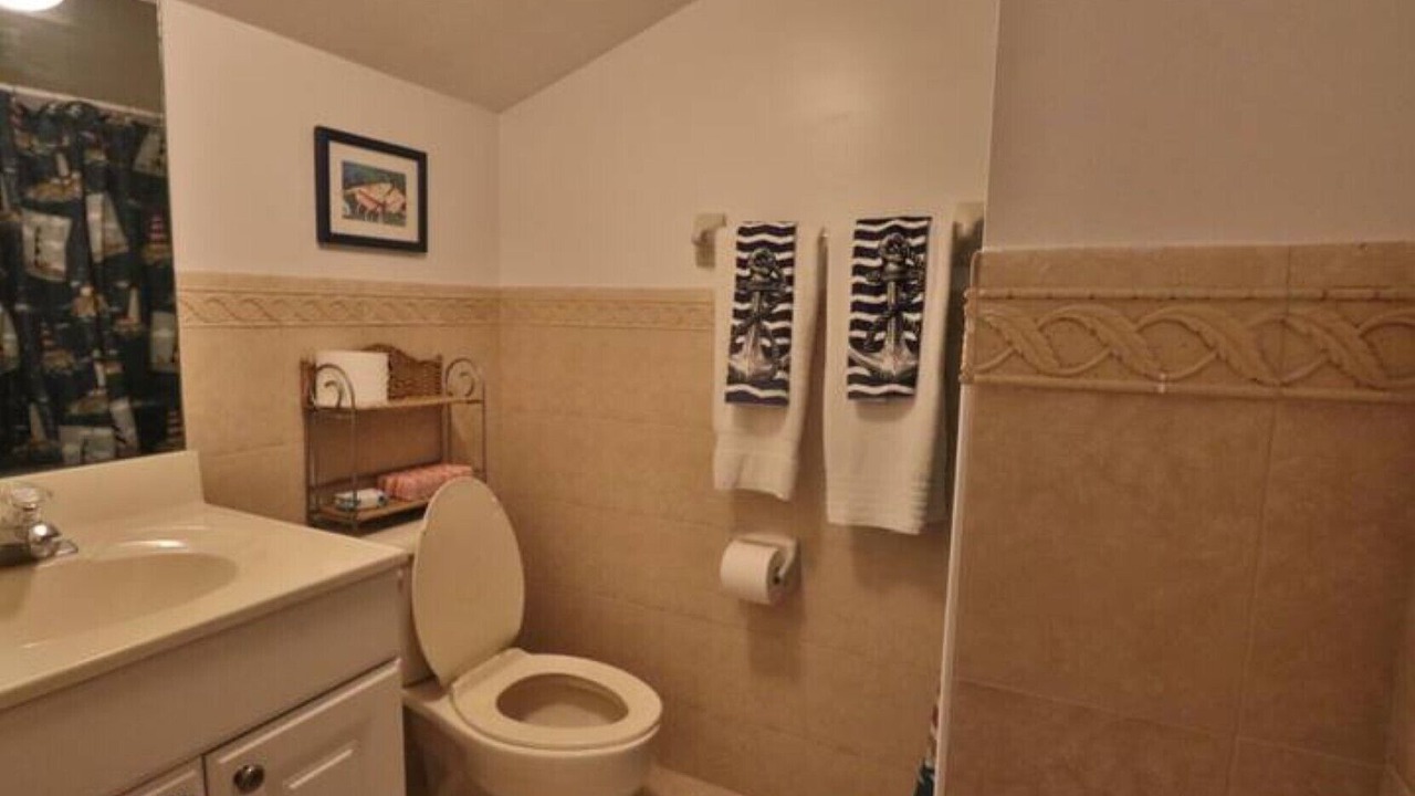 Photo of Bathroom in Alice Town