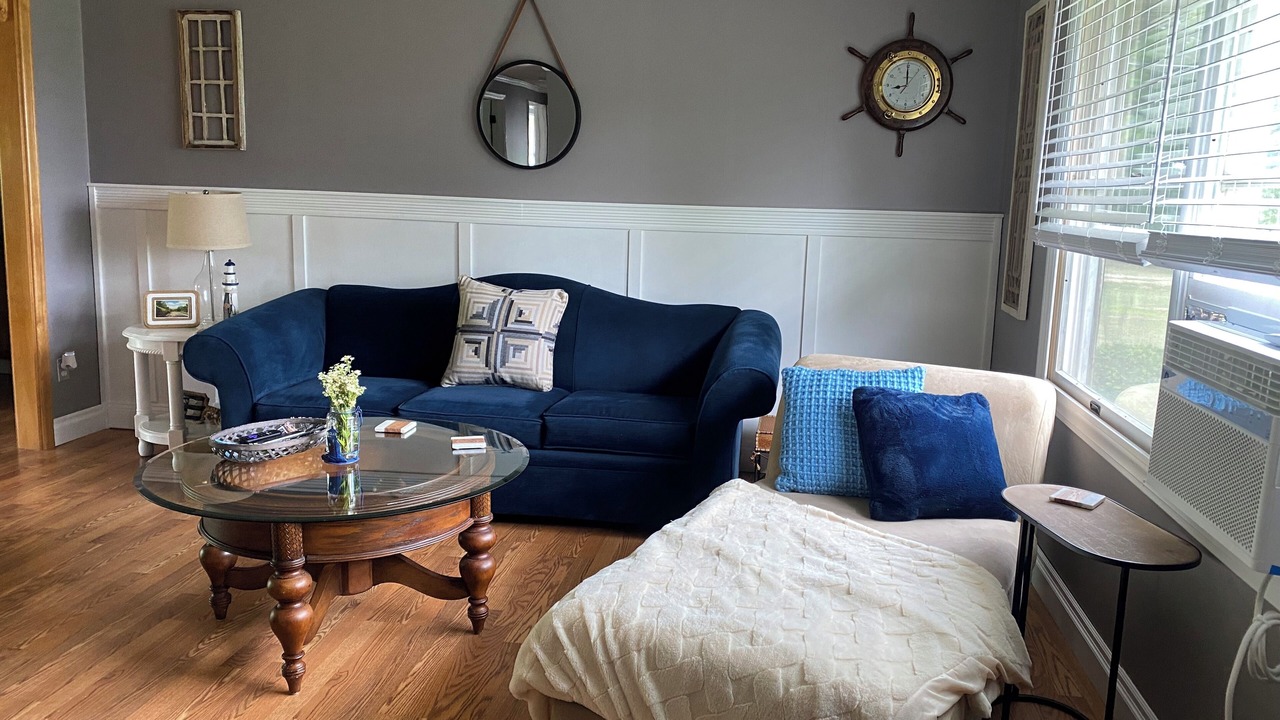 Photo of Livingroom in Silver Creek