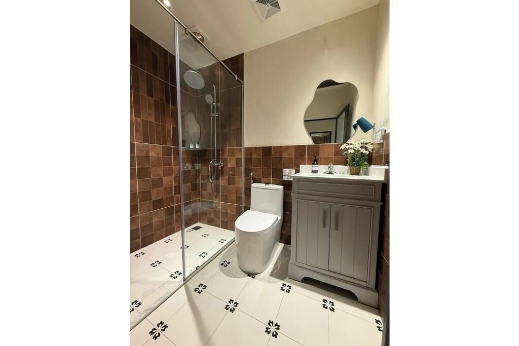 Photo of Bathroom in Van Mieu