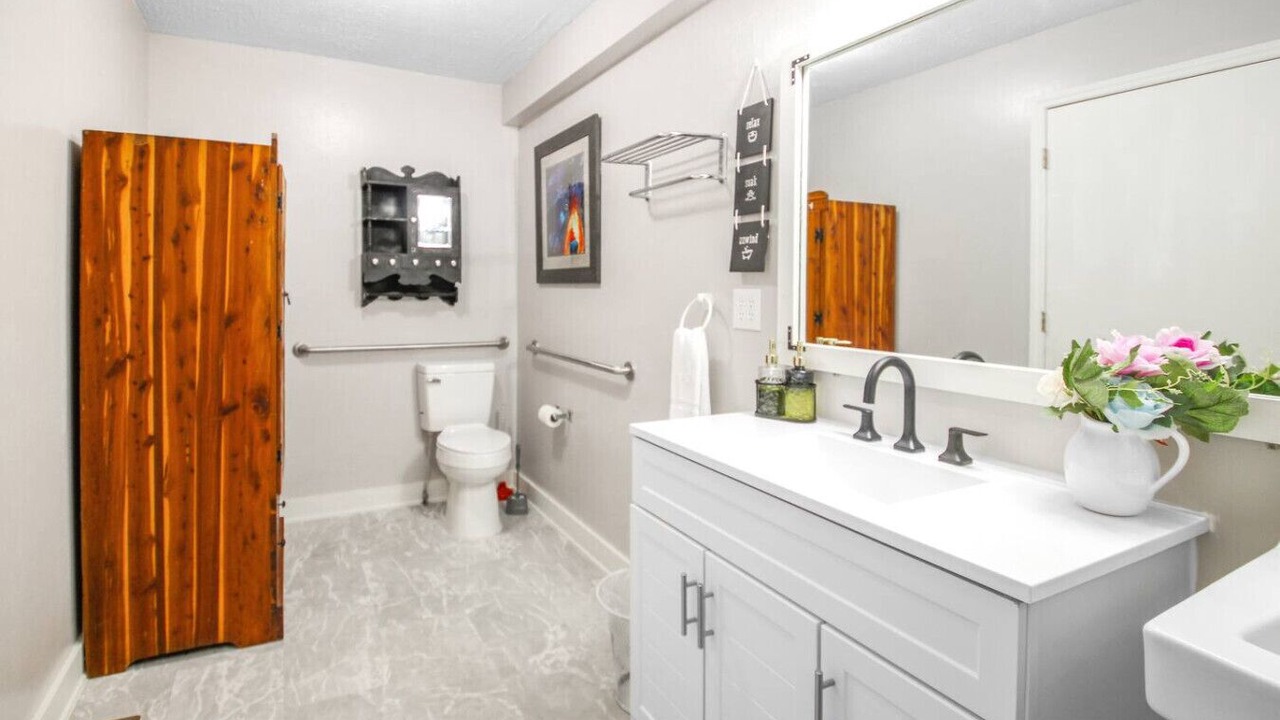 Photo of Bathroom in Boone