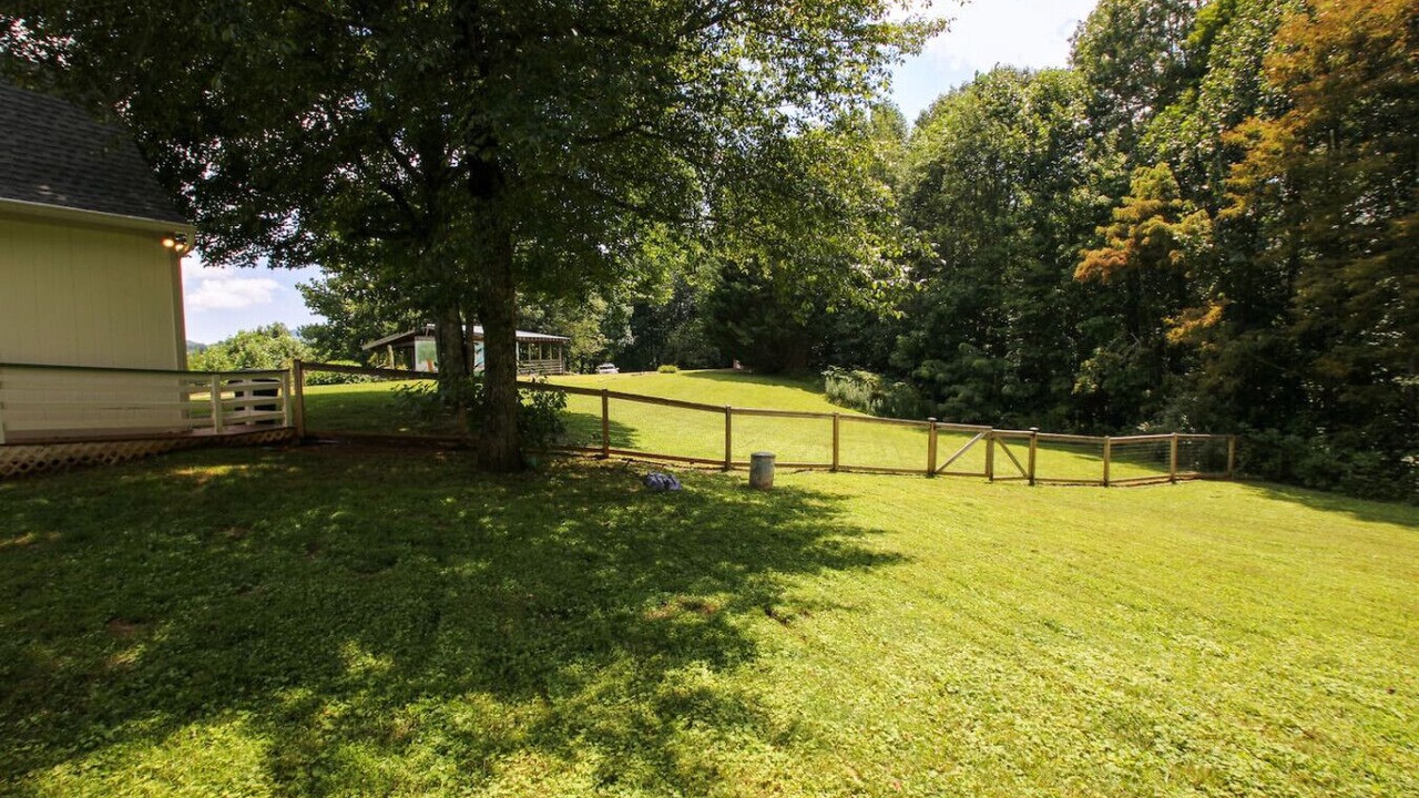 Photo of Outdoor in Boone