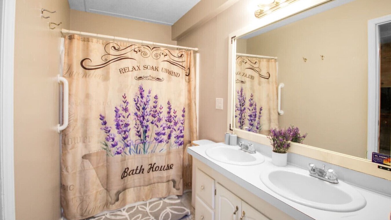 Photo of Bathroom in Boone